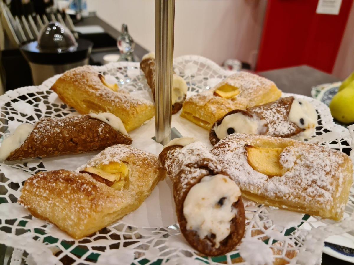 Mama Tita Rooms And Breakfast 팔레르모 외부 사진